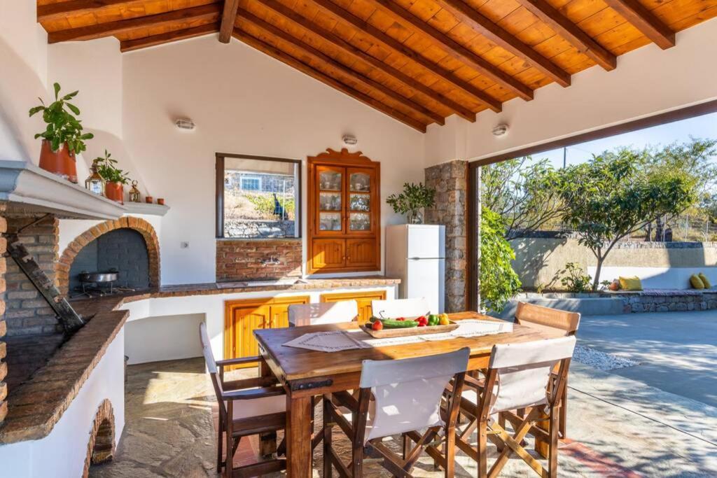 Ditropo Nina-Myrtia Countryside House Skopelos מראה חיצוני תמונה